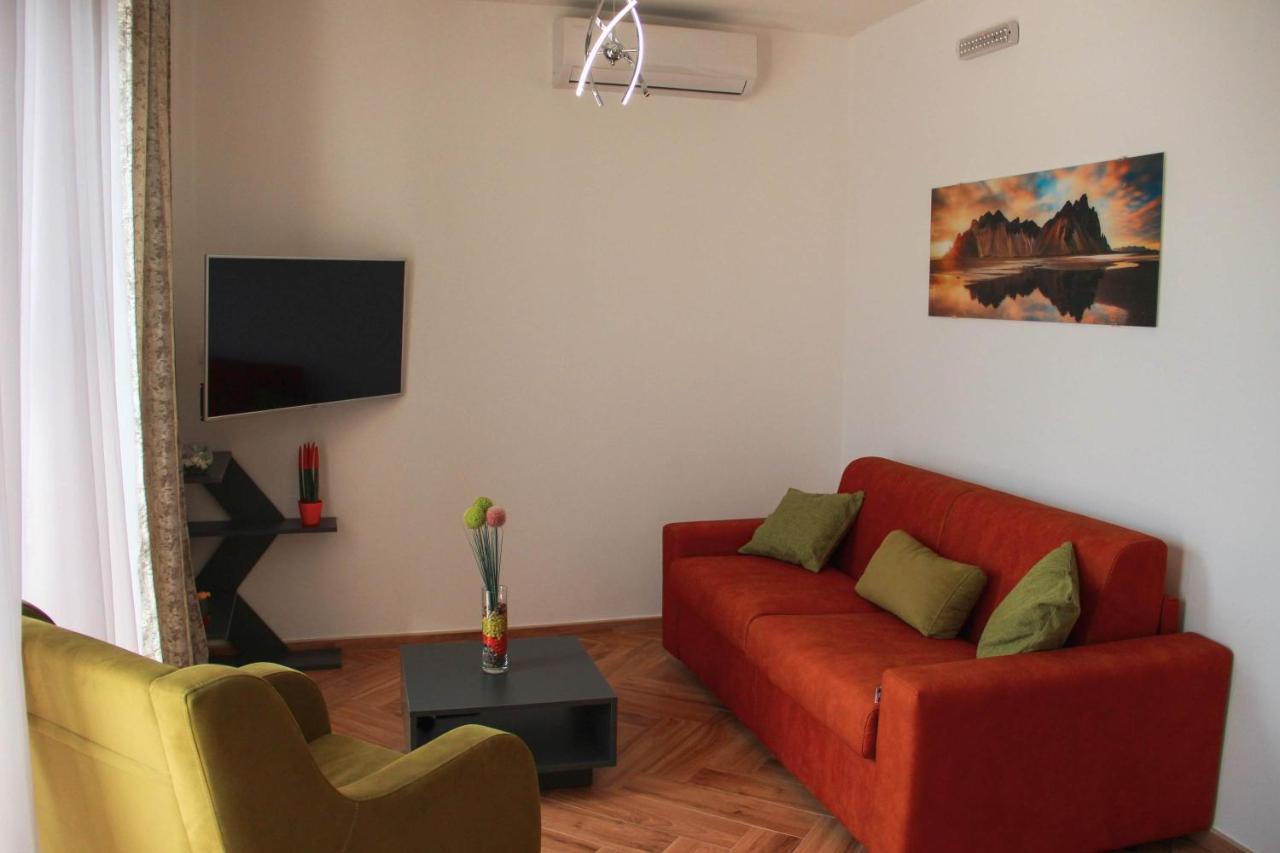 Apartments Tramonto Тиват Экстерьер фото