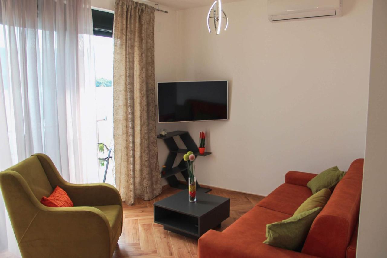 Apartments Tramonto Тиват Экстерьер фото